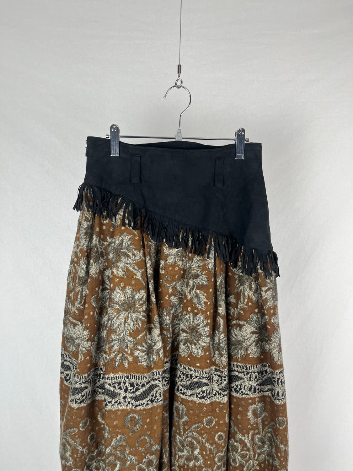 Vintage (maede in japan) 스웨이드 프린지 롱 스커트  상품이미지4