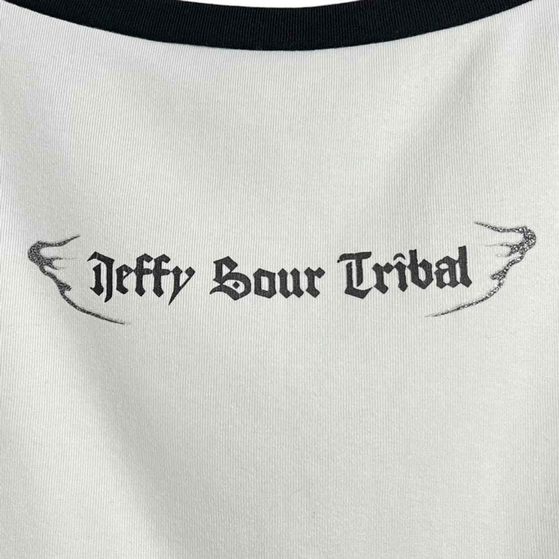 펑크 백프린팅 오프숄더 티셔츠  상품이미지5