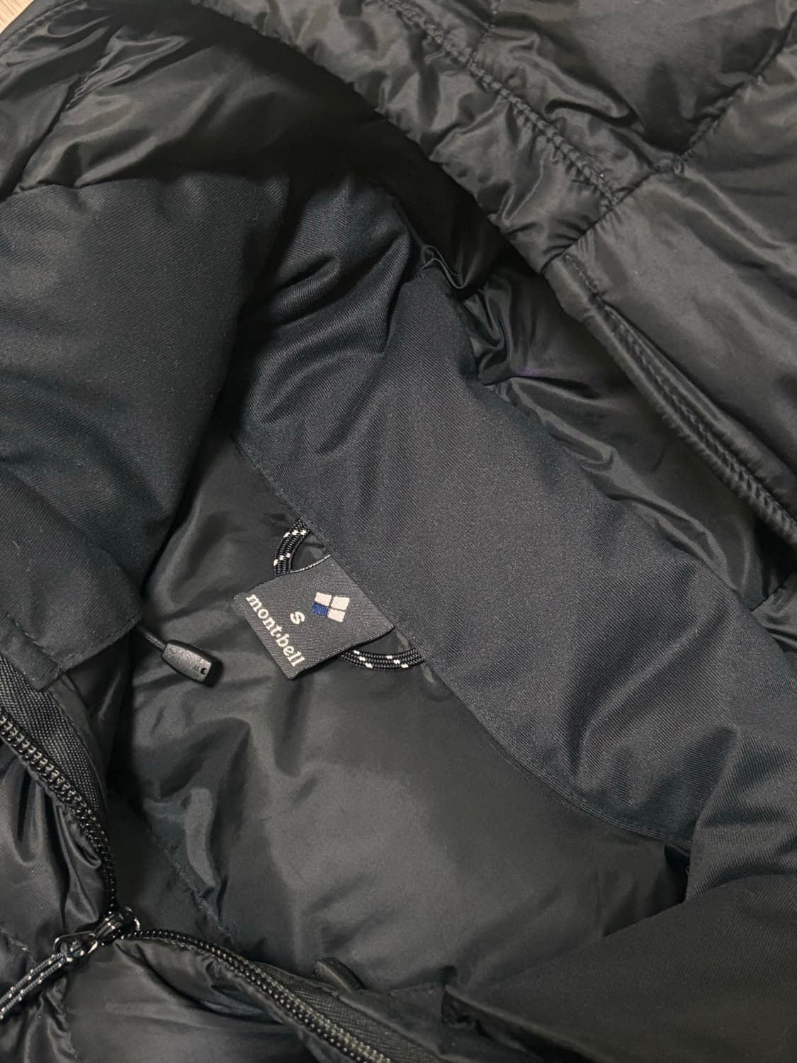 [S] 몽벨 라이트 알파인 다운 패딩 블랙 상품이미지5