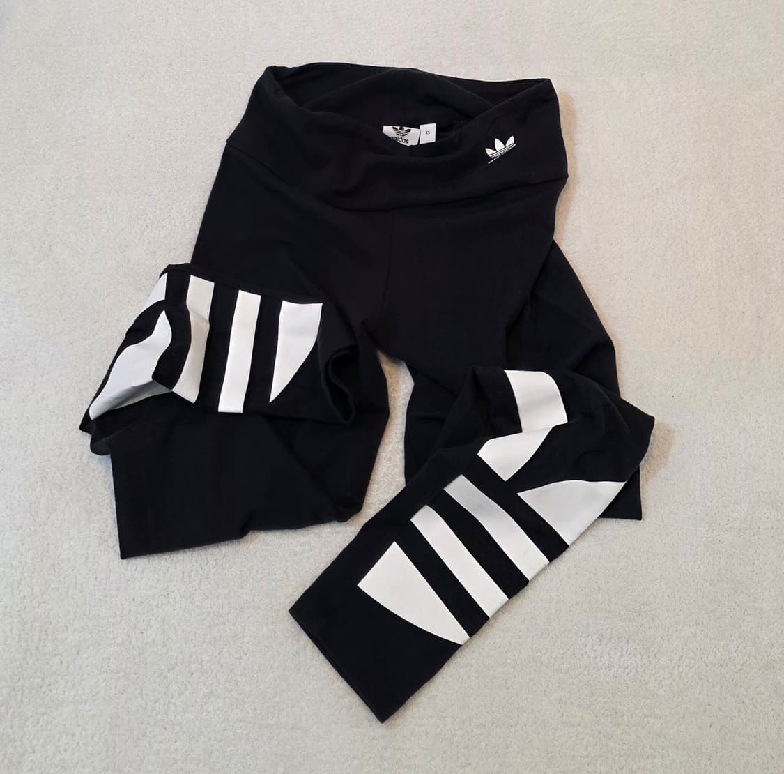 ADIDAS 아디다스 레깅스 (큰 로고) 상품이미지2