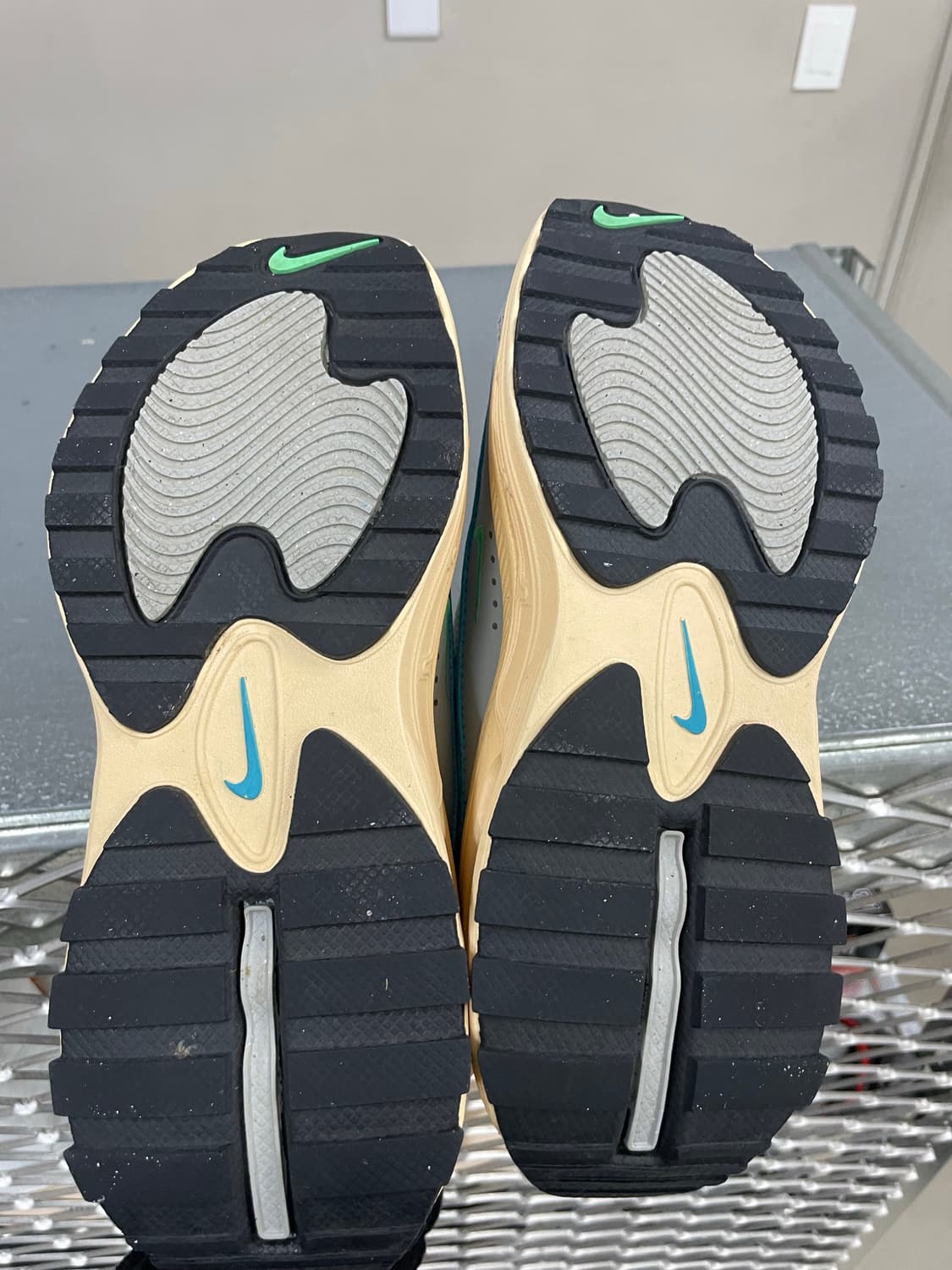 나이키 에어맥스 블리스 235(w) 상품이미지6