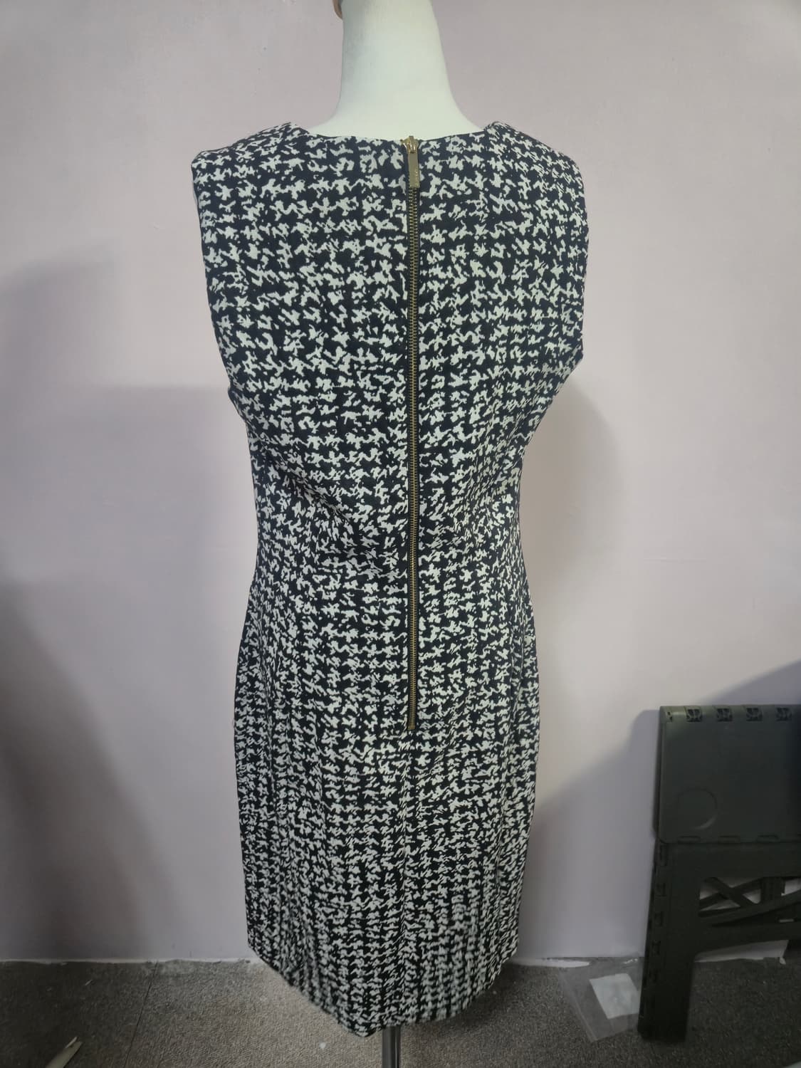 캘빈클라인 블랙 패턴 원피스 사이즈 8 상품이미지2