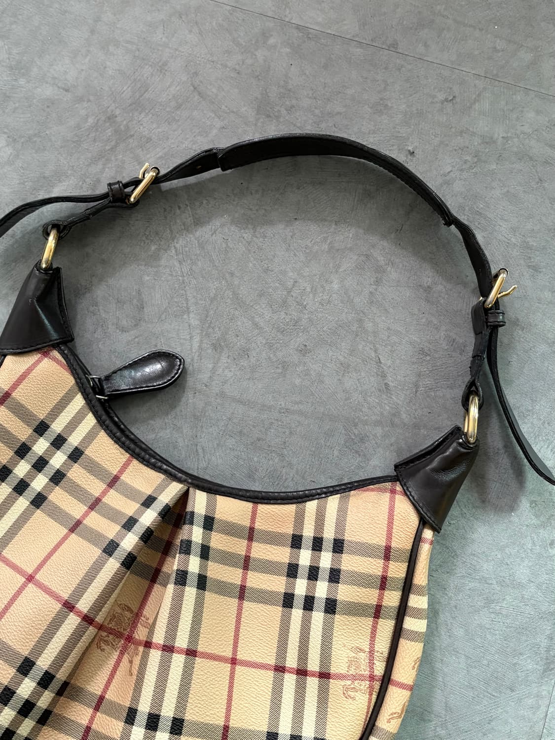 Burberry 버버리 노바체크 호보백 상품이미지4