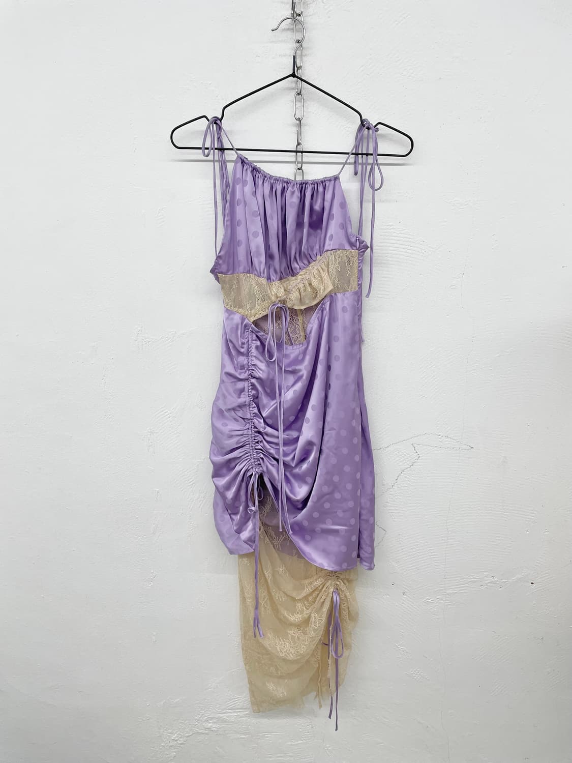 도트 셔링 새틴 레이스 원피스 상품이미지4