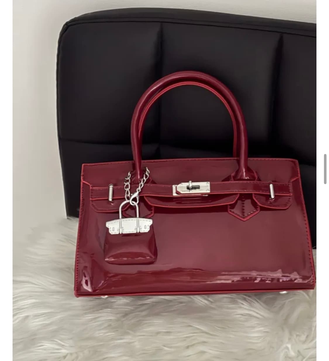 택포)새상품)스퀘어 에나멜 도트백 크로스백 상품이미지3