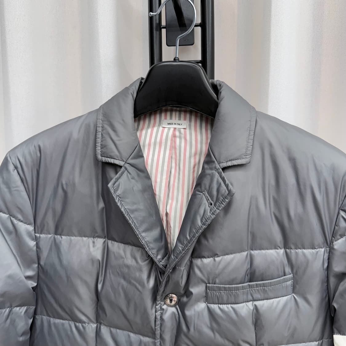 [2] 톰브라운 사선 완장 패딩 블레이저 상품이미지3