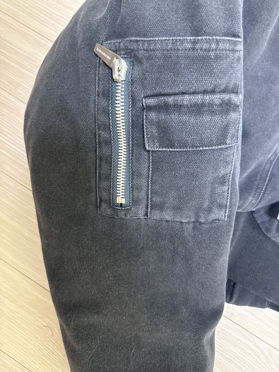 ARNO DE FRANCE 25ss 크롭 후드 머슬 봄버 상품이미지6