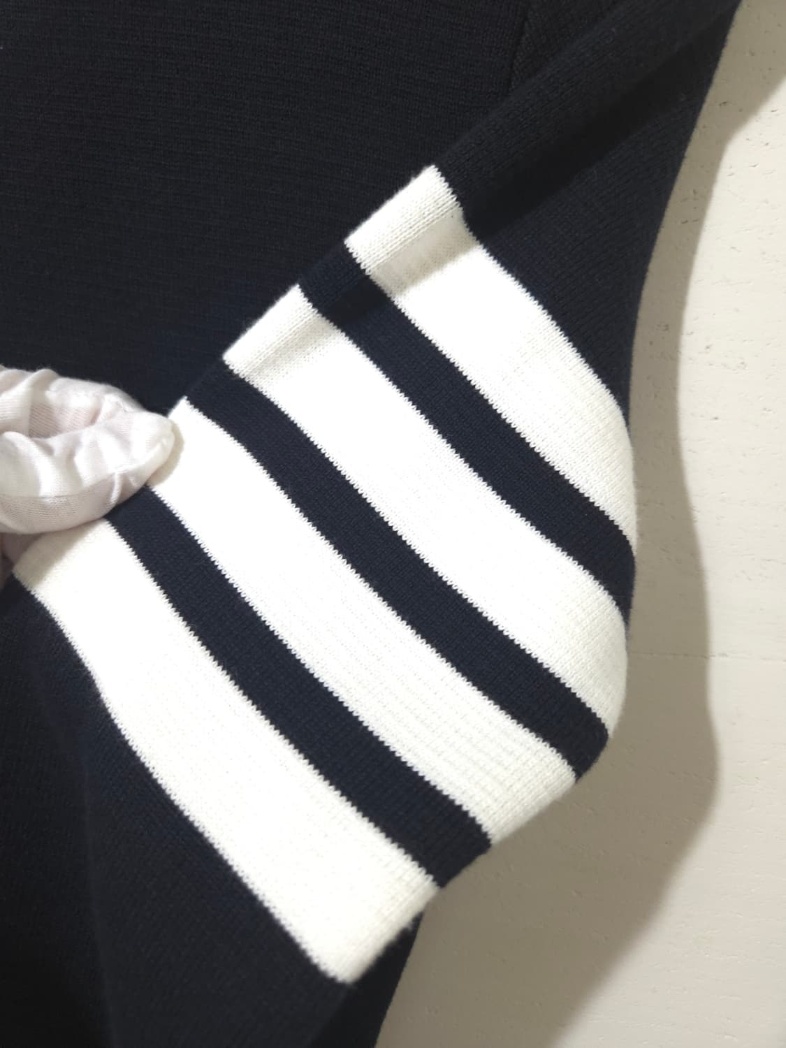 [새상품급] 톰브라운 여성 밀라노스티치 금장 니트 36 Size 상품이미지8