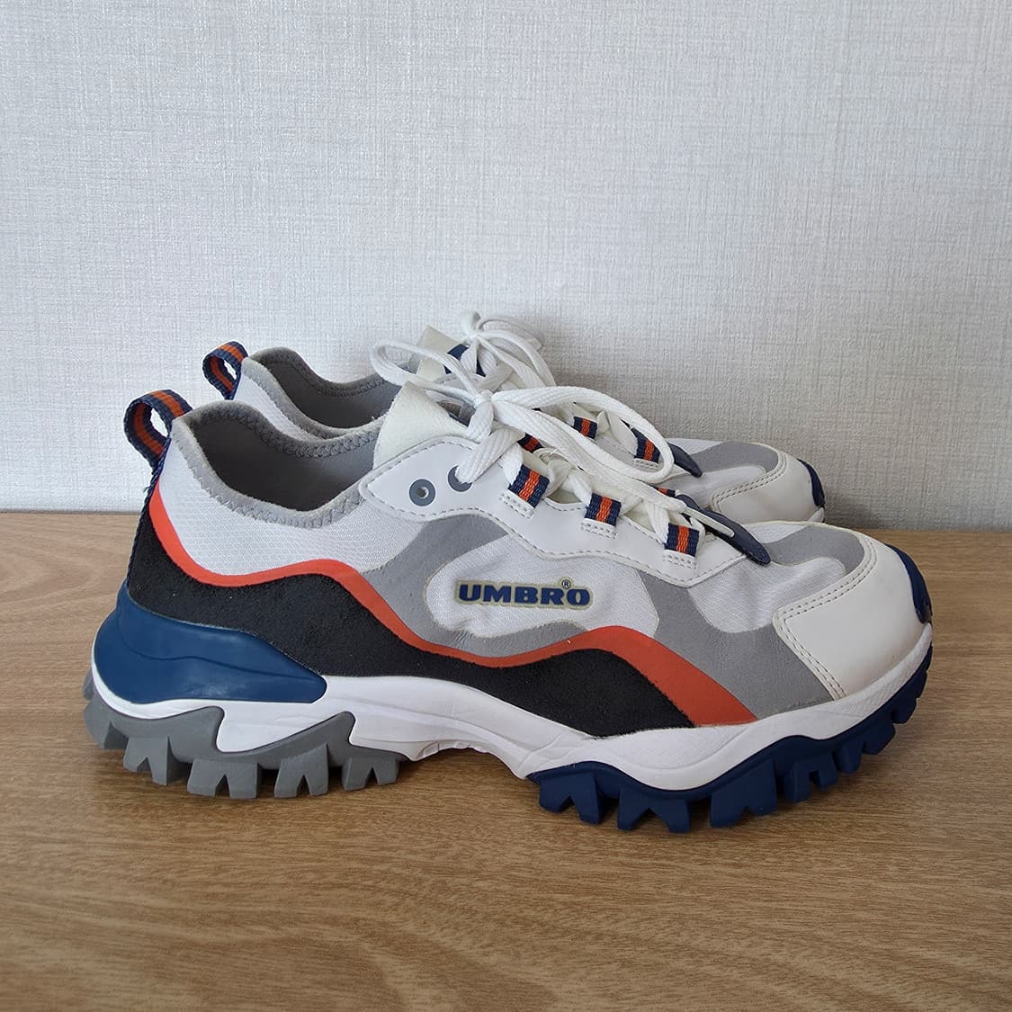 (270mm)엄브로 범피 스니커즈 운동화  상품이미지2