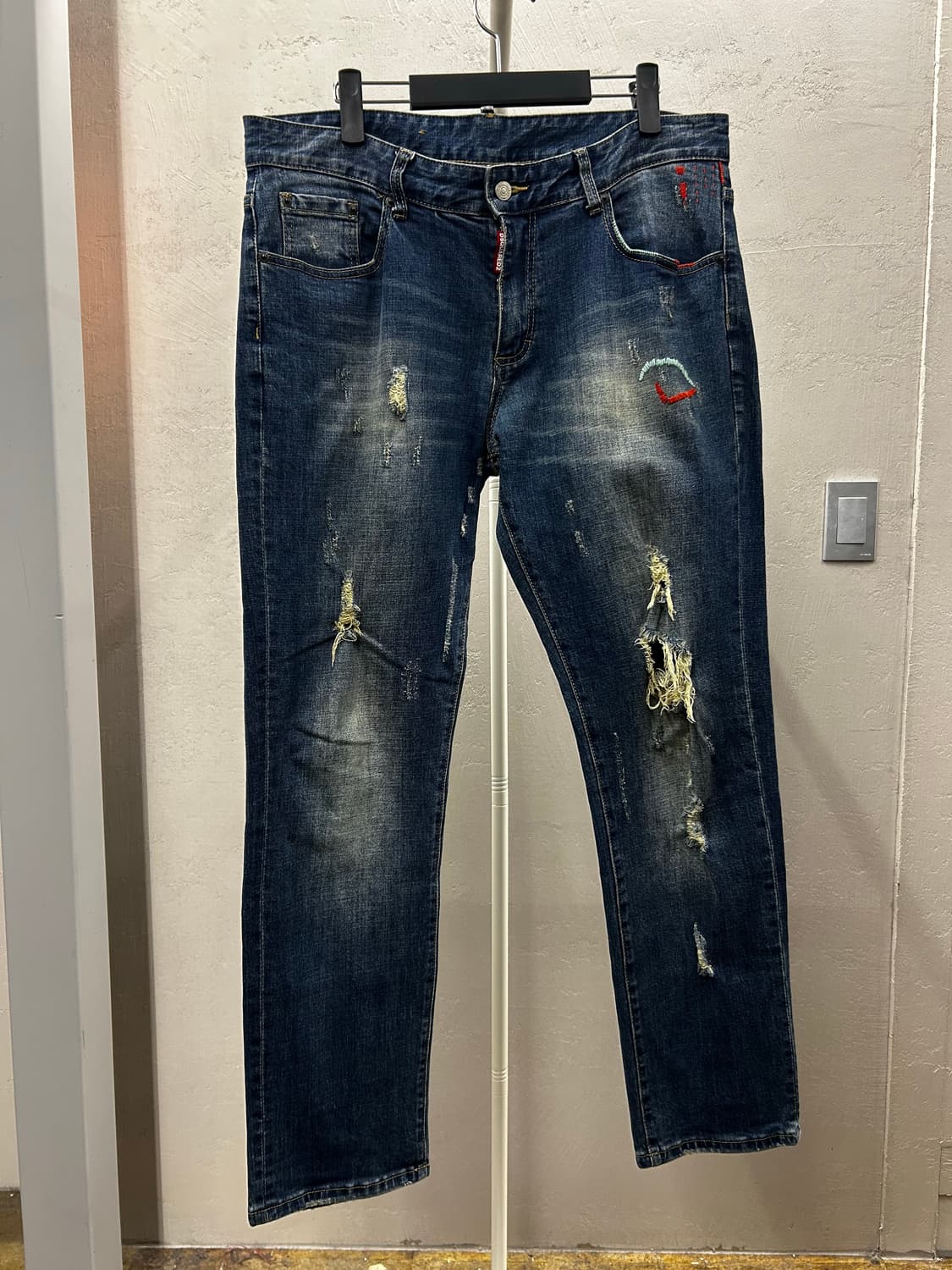 디스퀘어드2 (DSQUARED2)데미지 워싱 데님 청바지 상품이미지2