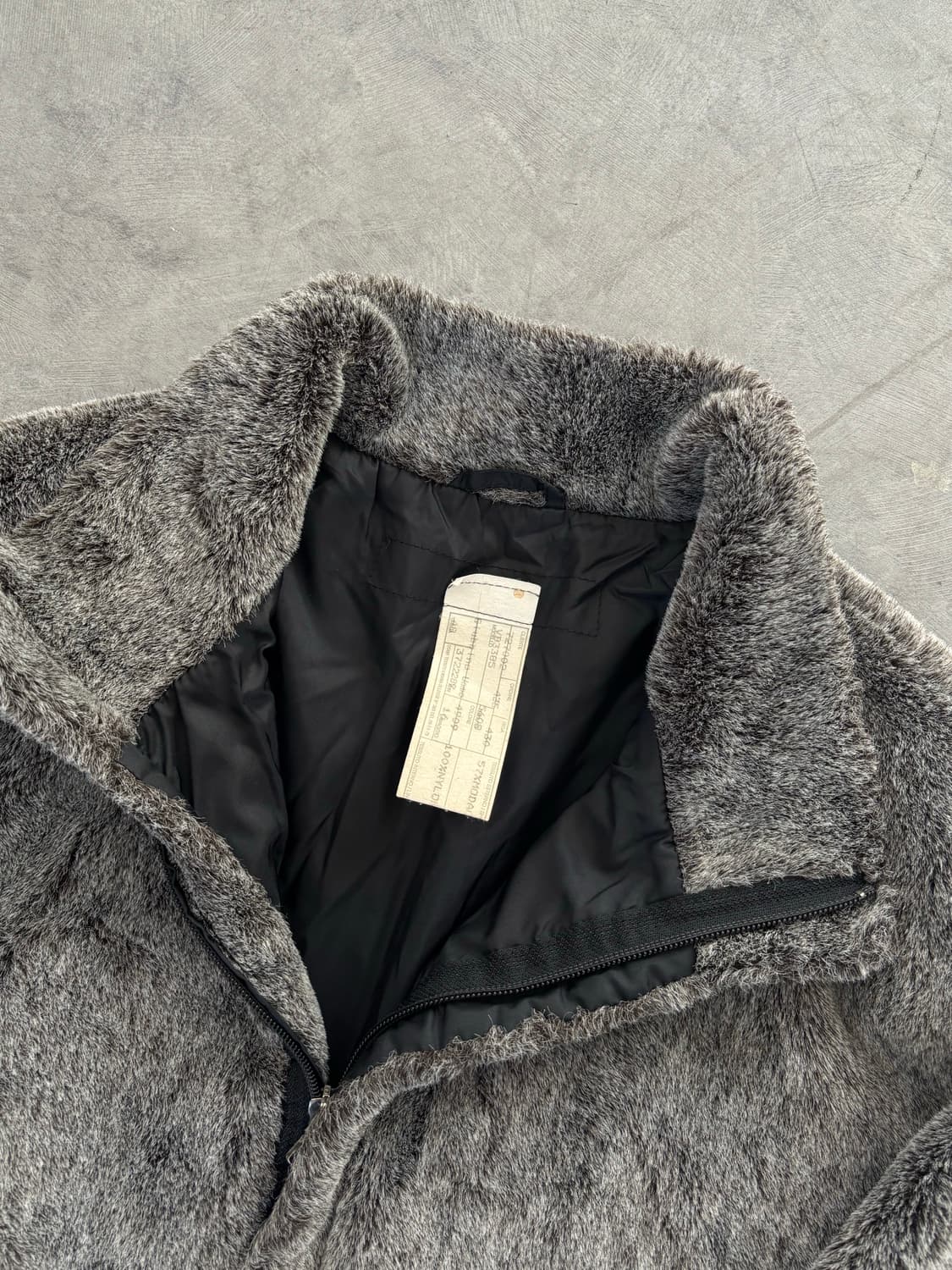 Emporio Armani 아르마니 그레이 퍼 자켓  상품이미지8