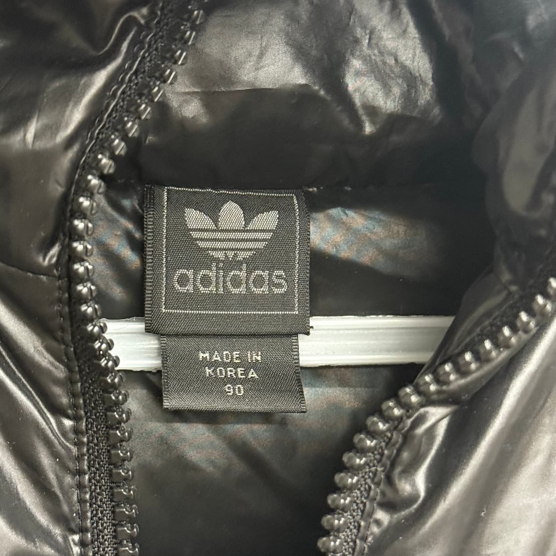 아디다스 블랙 다운 패딩 점퍼 (90) 상품이미지2