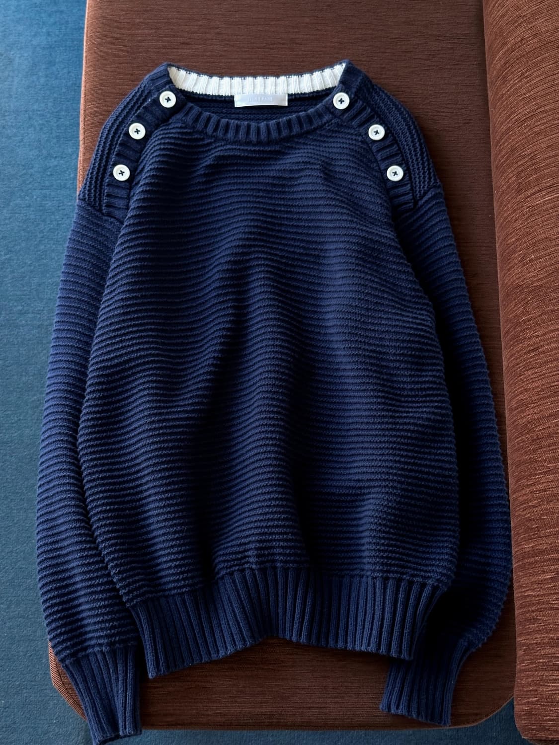 Middle gauge design shoulder knitted top 상품이미지2