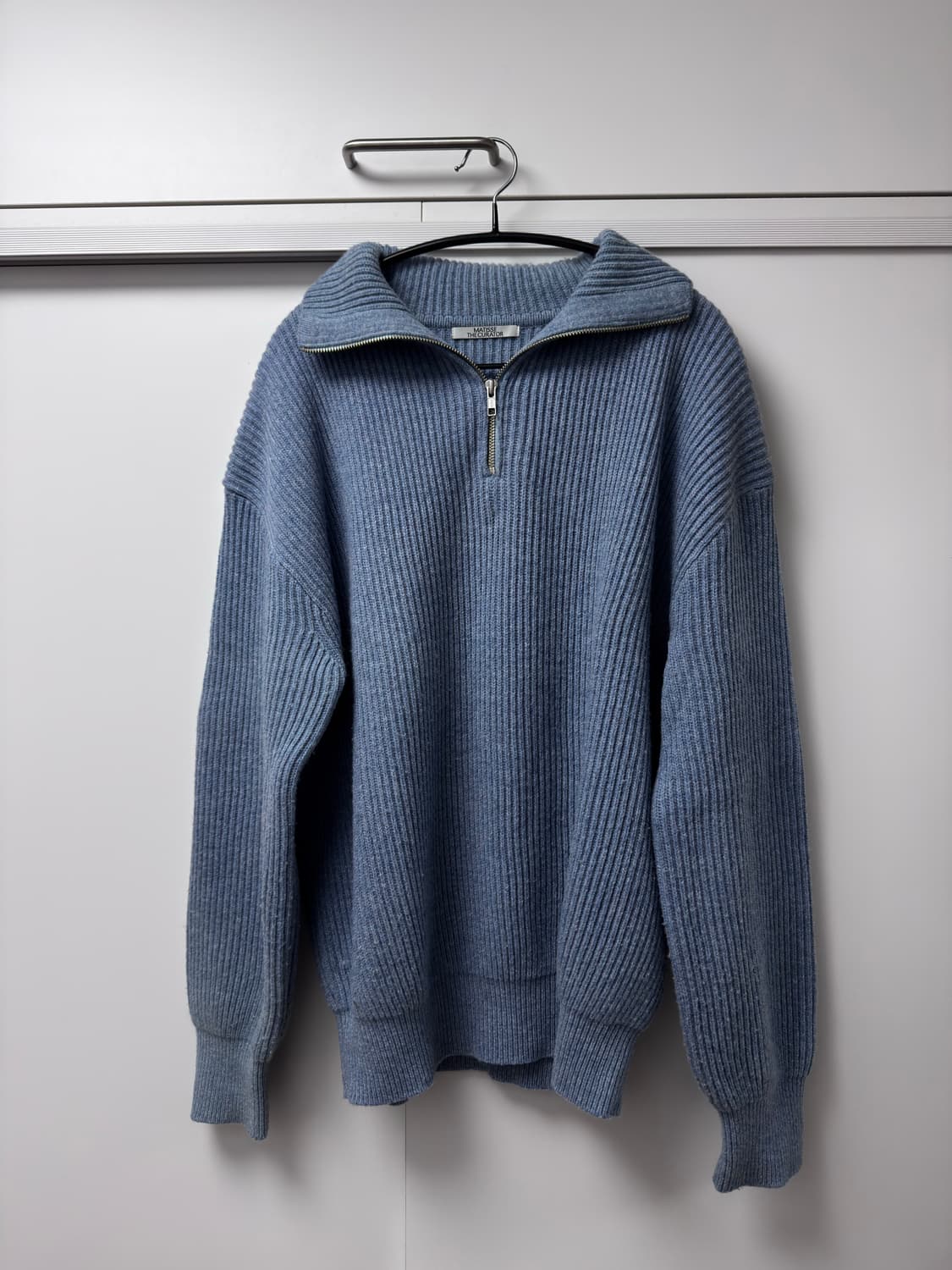 마티스 더 큐레이터 half zip 니트 상품이미지1