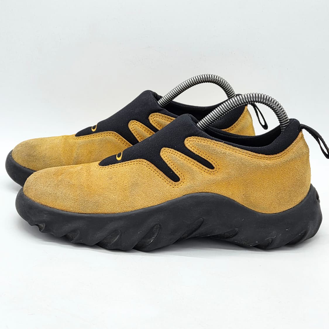 오클리 90's Arrowhead 슬립온 옐로우 (250) 상품이미지1