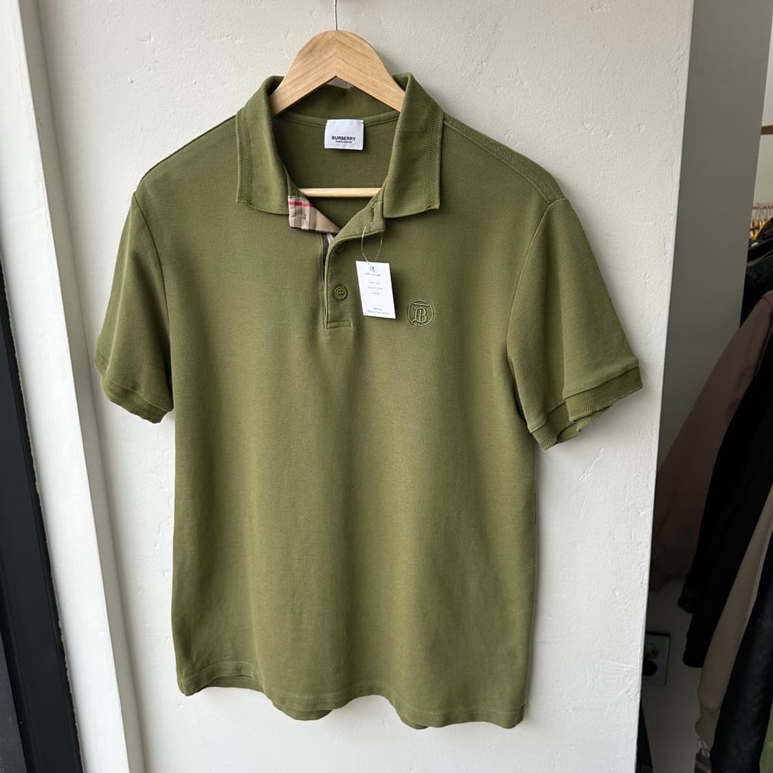 16461 - 버버리 카키 반팔 카라티 상품이미지2