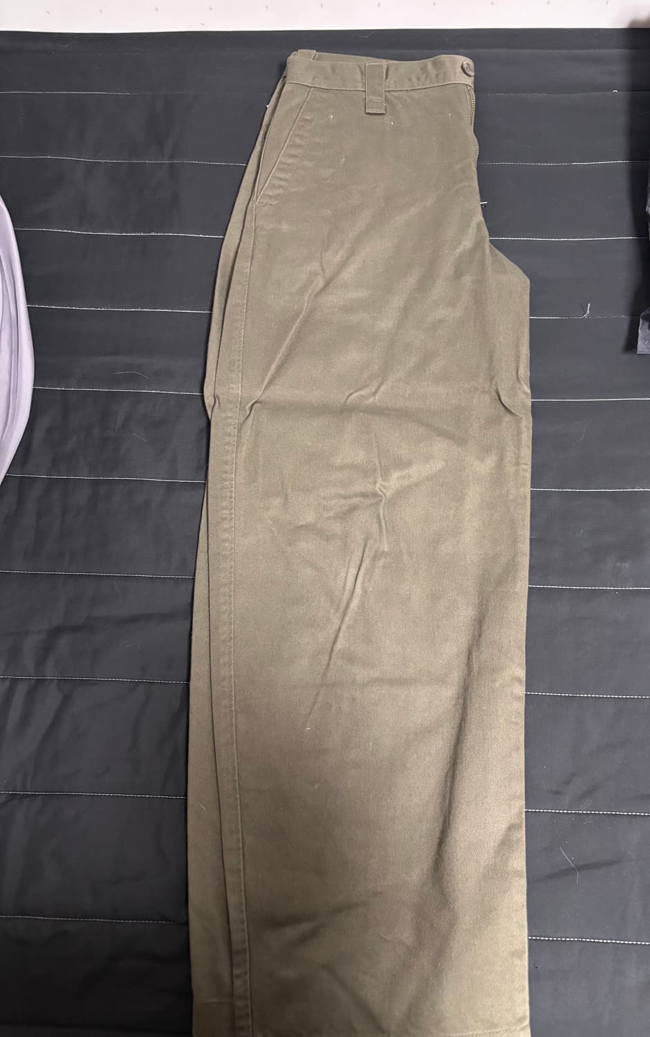 유니클로 와이드핏 치노팬츠  상품이미지1