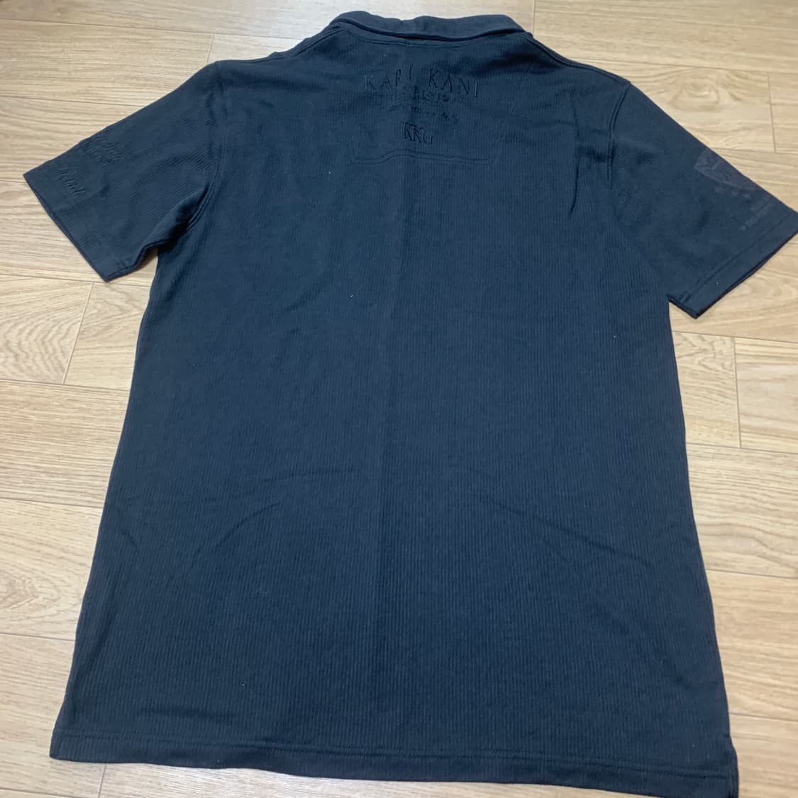 XL)Karl Kani Golf 빅 로고 자수 골지 텍스처 카라티 상품이미지2