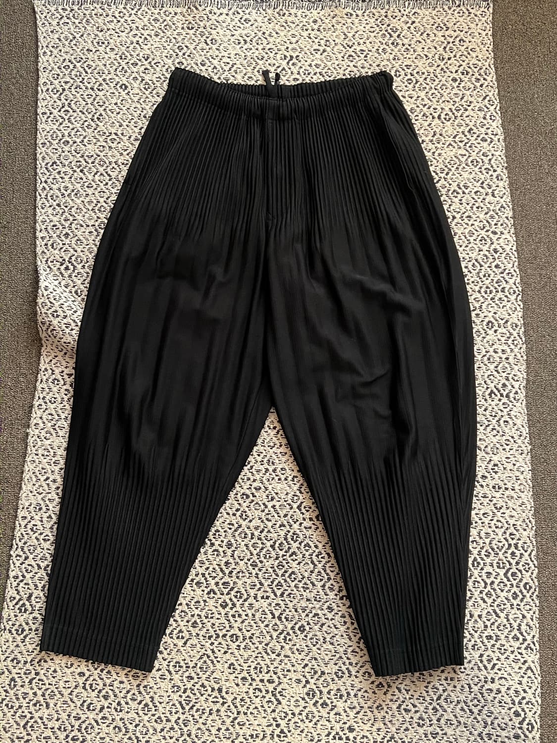 이세이 미야케 옴므플리세 팬츠  상품이미지1