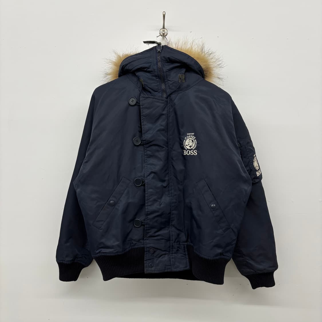 산토리 BOSS 커피 콜라보 n2b 패딩 남/L 상품이미지1