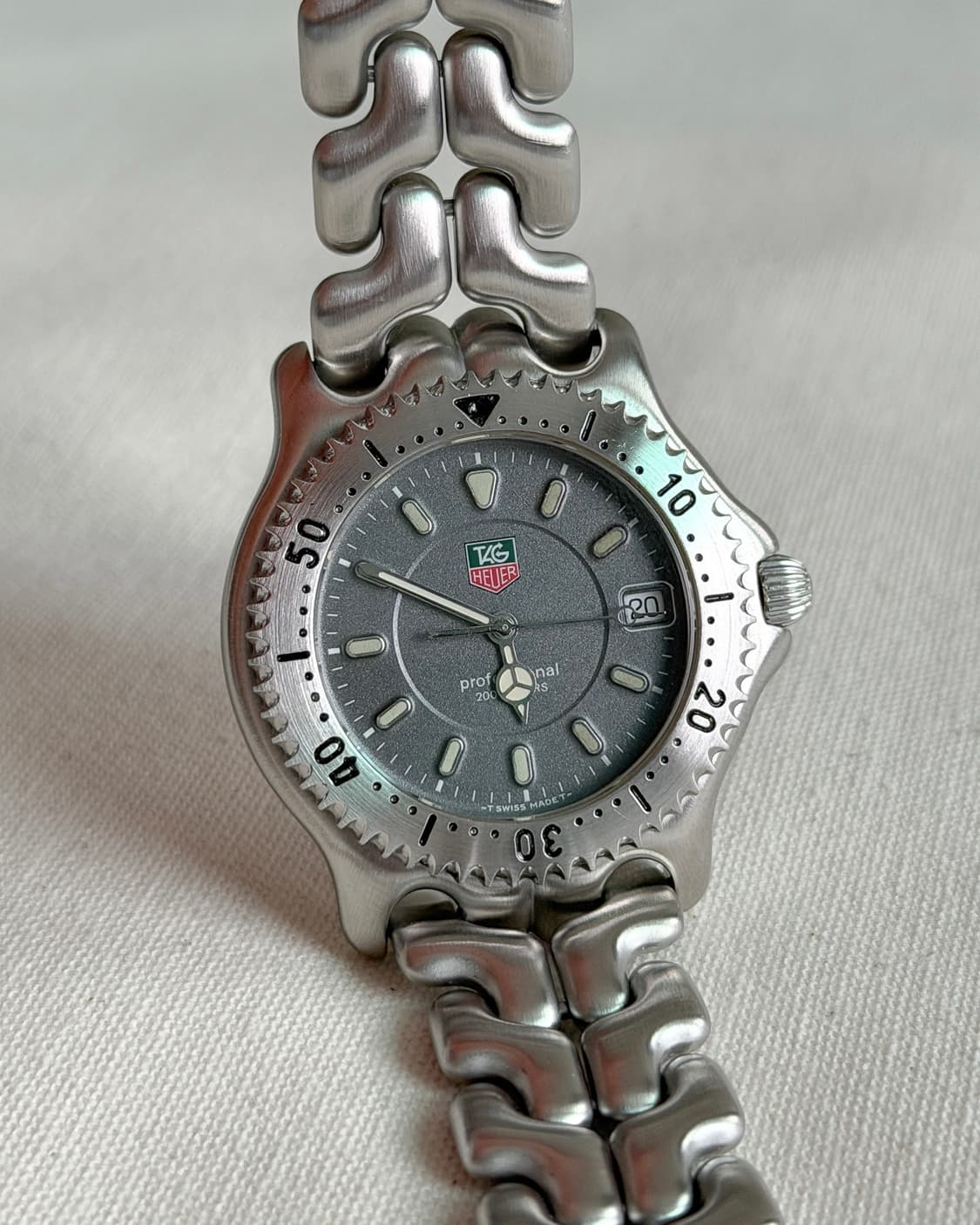 태그호이어 s/el 그레이 다이얼 40mm 상품이미지6