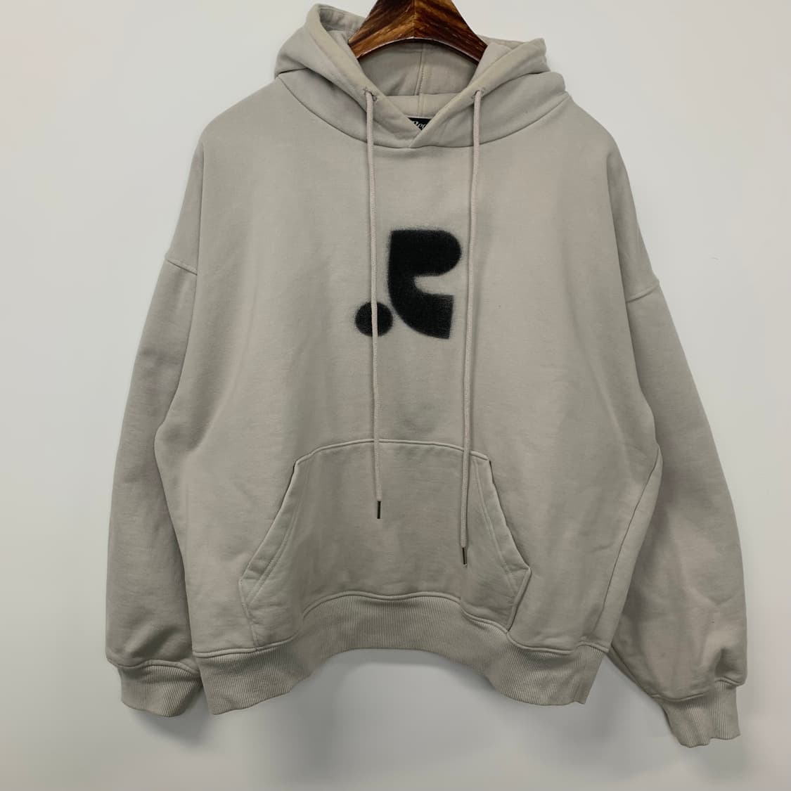 레스트앤레크레이션 빅로고 그레이 후드티 상품이미지2