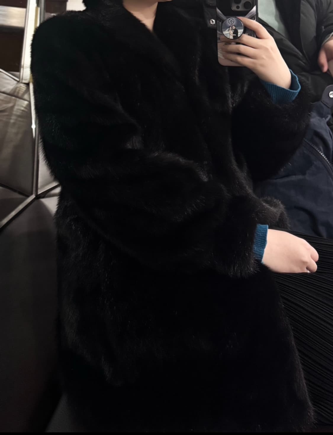 사가밍크 블랙 하프 밍크 코트 (드라이완료) 상품이미지9