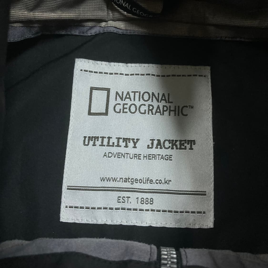 내셔널지오그래픽 와펜 로고 블랙 우븐 자켓 상품이미지3