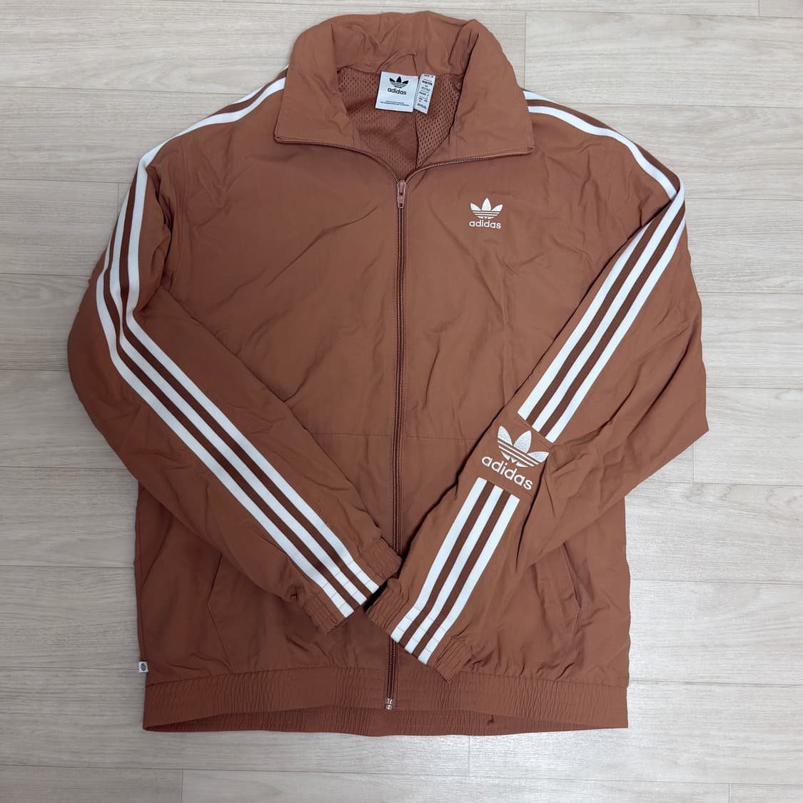 아디다스 락업 트랙탑 상품이미지1