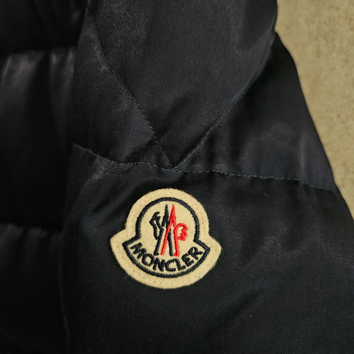 [백화점판] 23fw 몽클레어 다이브스 패딩 / 바시티 자켓 상품이미지3