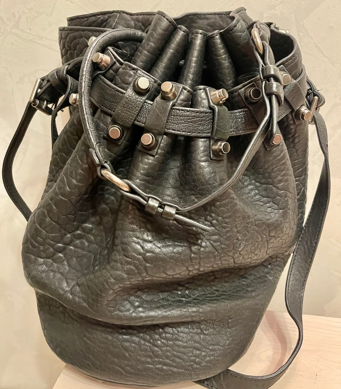 알렉산더 왕(Alexander Wang)디에고(Diego) 버킷백 상품이미지2