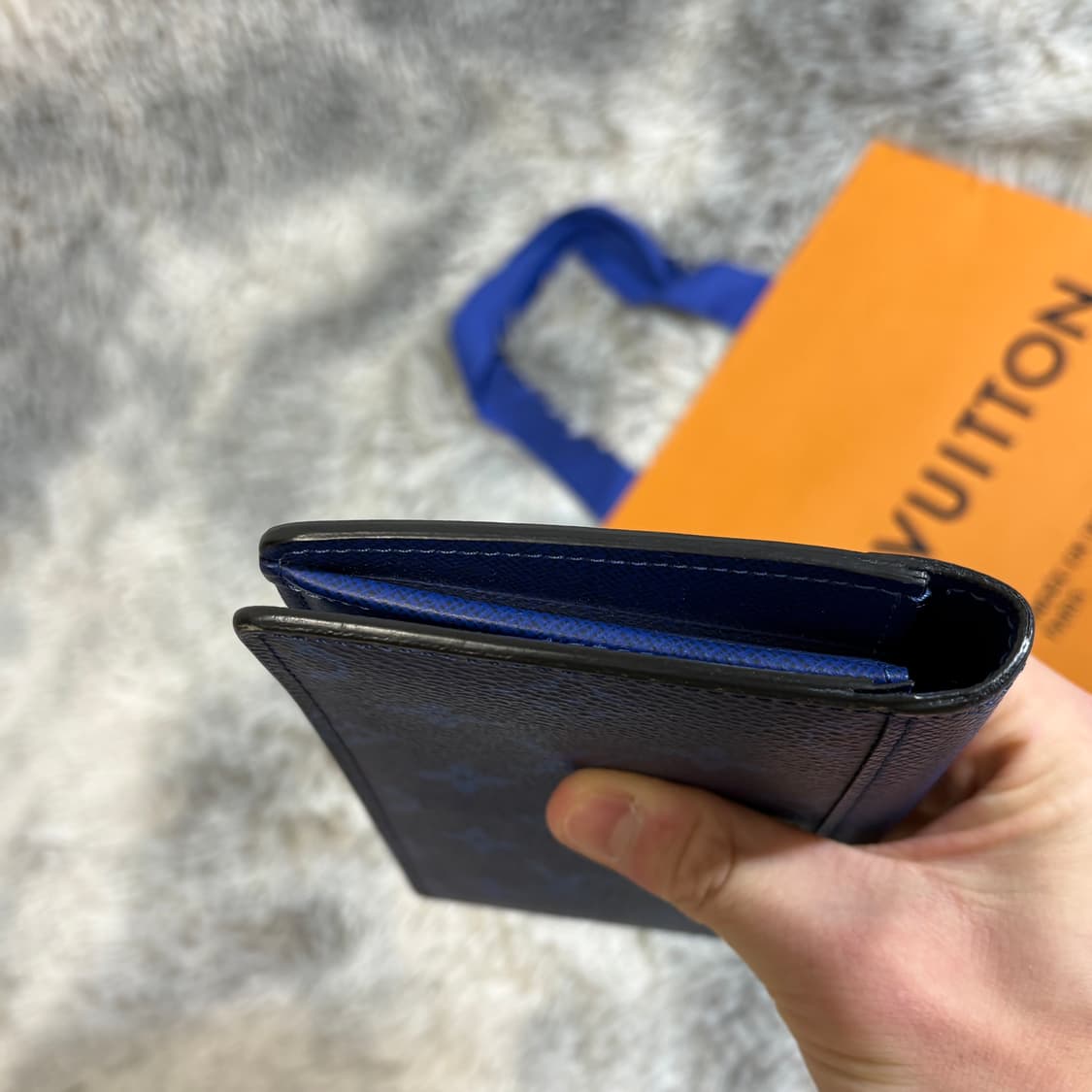 루이비통 브라짜월릿 장지갑 코발트블루 상품이미지4