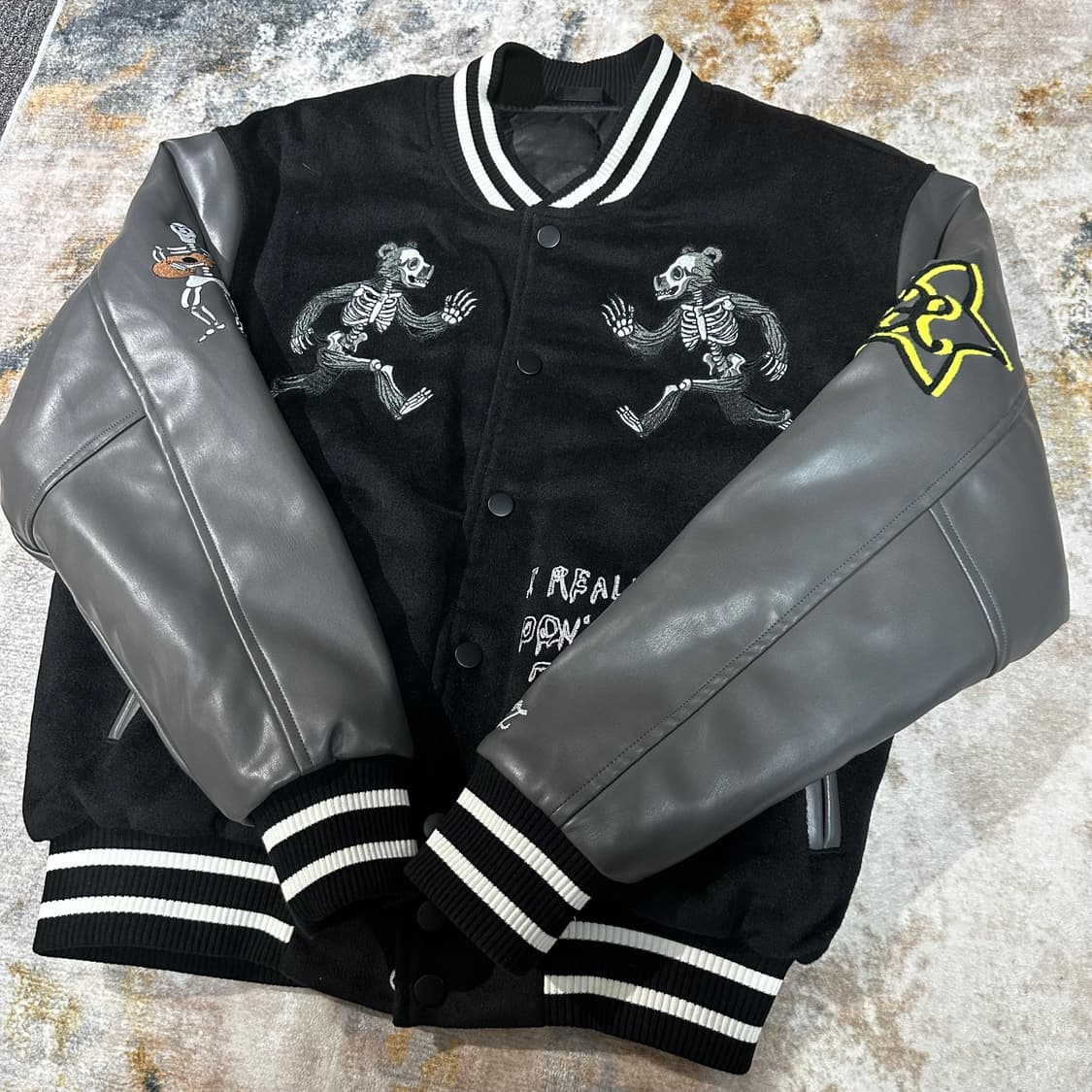 엑스톤즈 스타 젤리 베어 바시티 자켓 상품이미지5