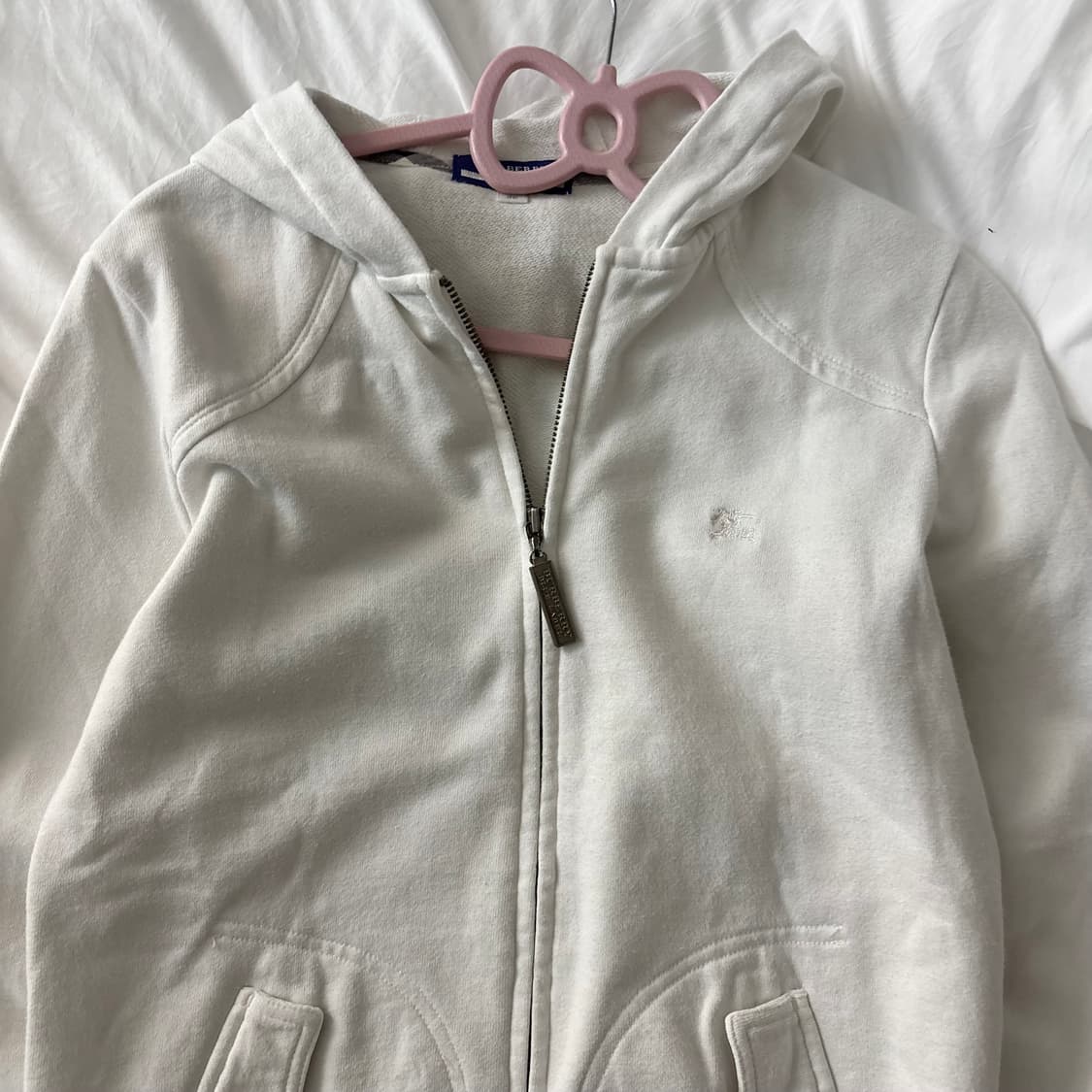 버버리 포켓 화이트 후드집업 상품이미지4