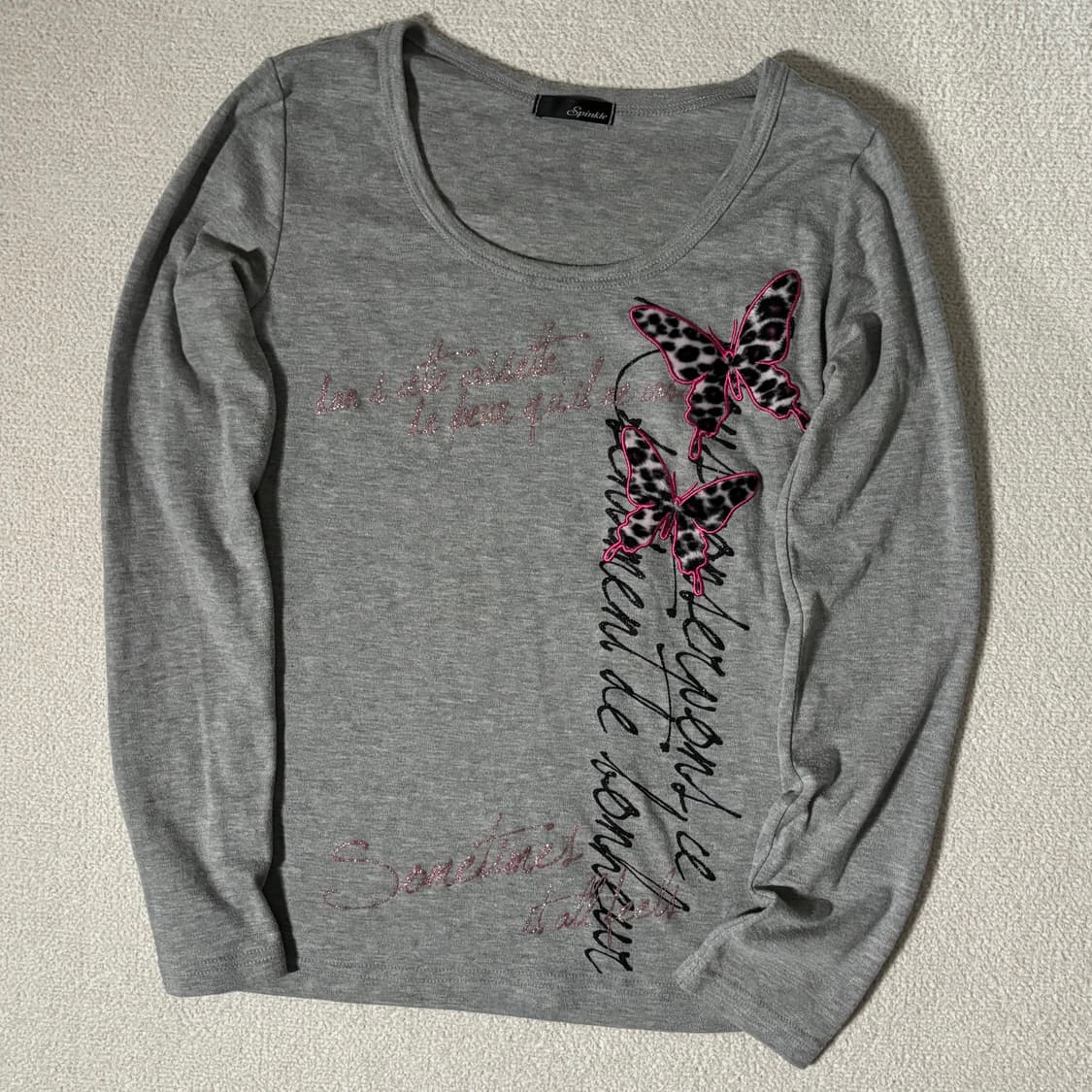 일본빈티지 갸루 y2k 그레이 레터링 쭉티 딱붙 롱슬리브 탑 상품이미지1