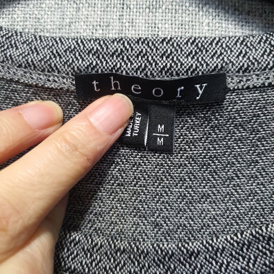 Theory 띠어리 그레이 패턴 반팔 티셔츠  상품이미지3
