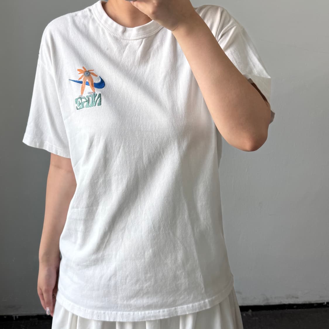 [XL] 나이키 화이트 반팔 상품이미지1