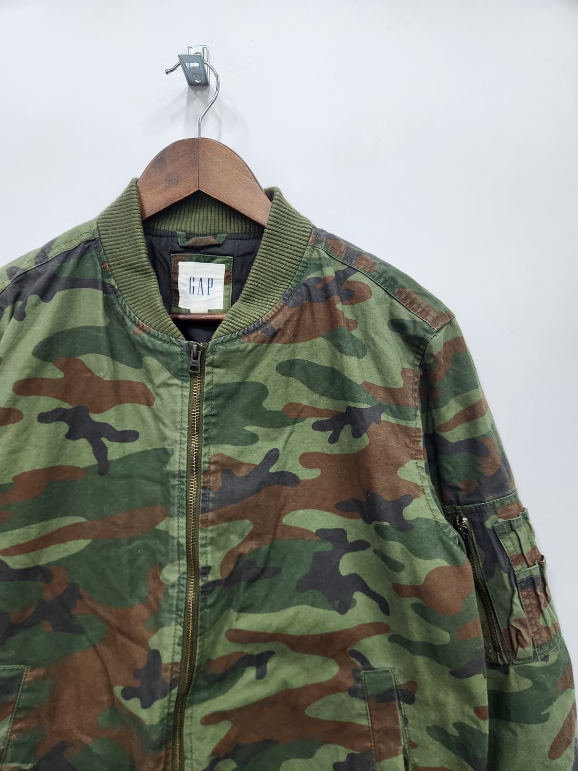 갭 카모 항공점퍼 상품이미지3