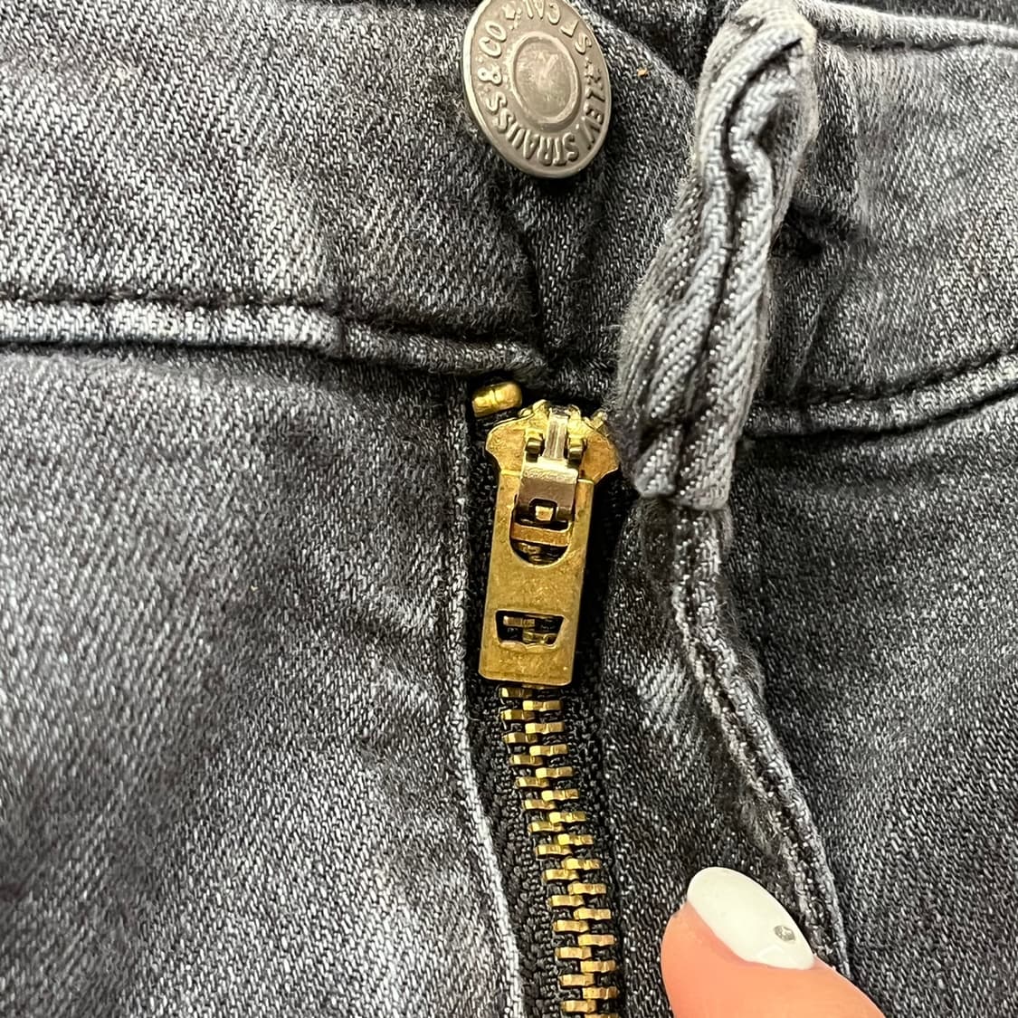 [정품] 리바이스 블랙 데님 바지 b19 상품이미지8