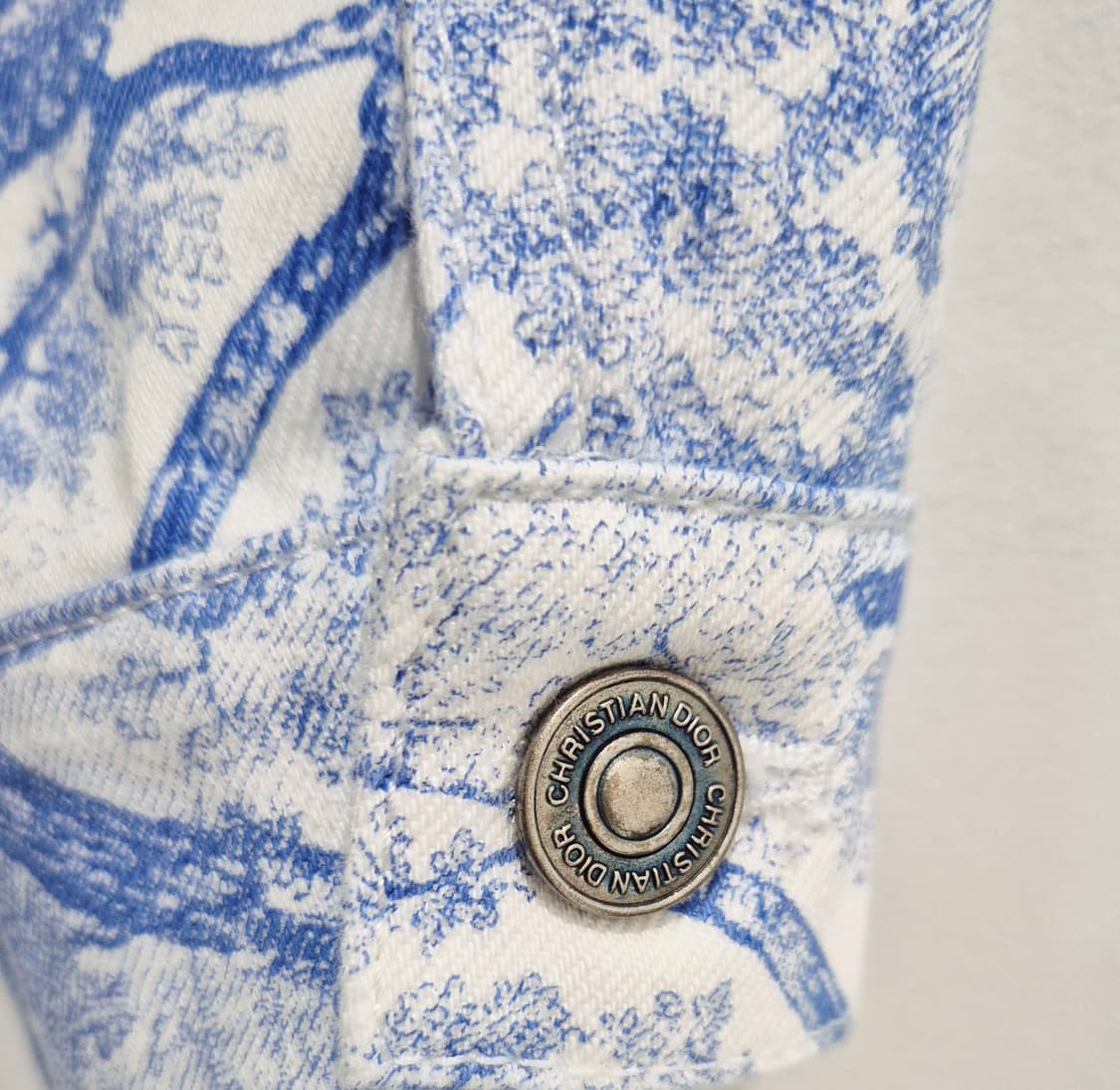 [중고명품셀렉트]크리스찬 디올 블루 & 화이트 데님 여성 자켓 사이즈 3 상품이미지4