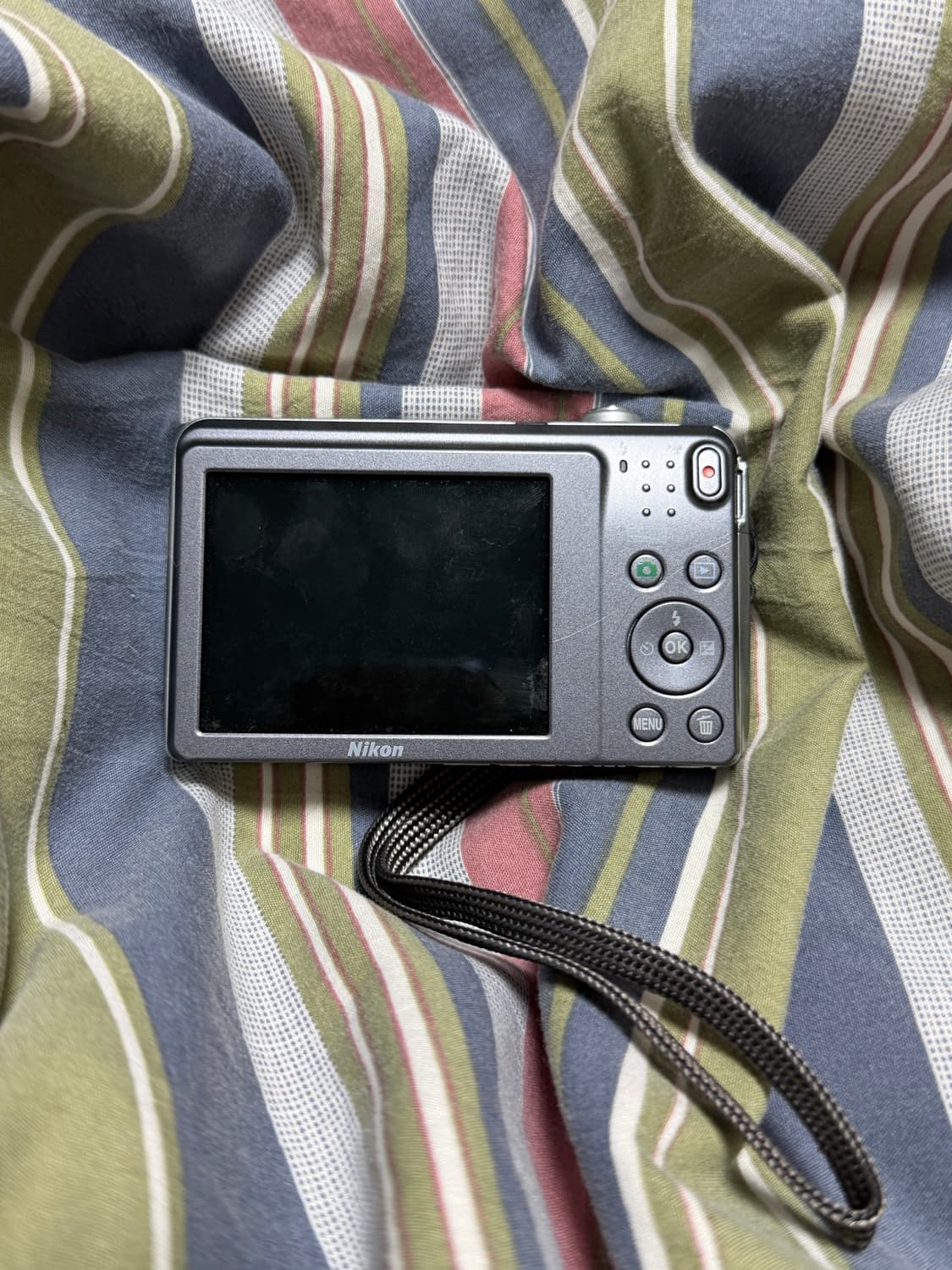 (예약중) 니콘 쿨픽스 S3700 실버 상품이미지3