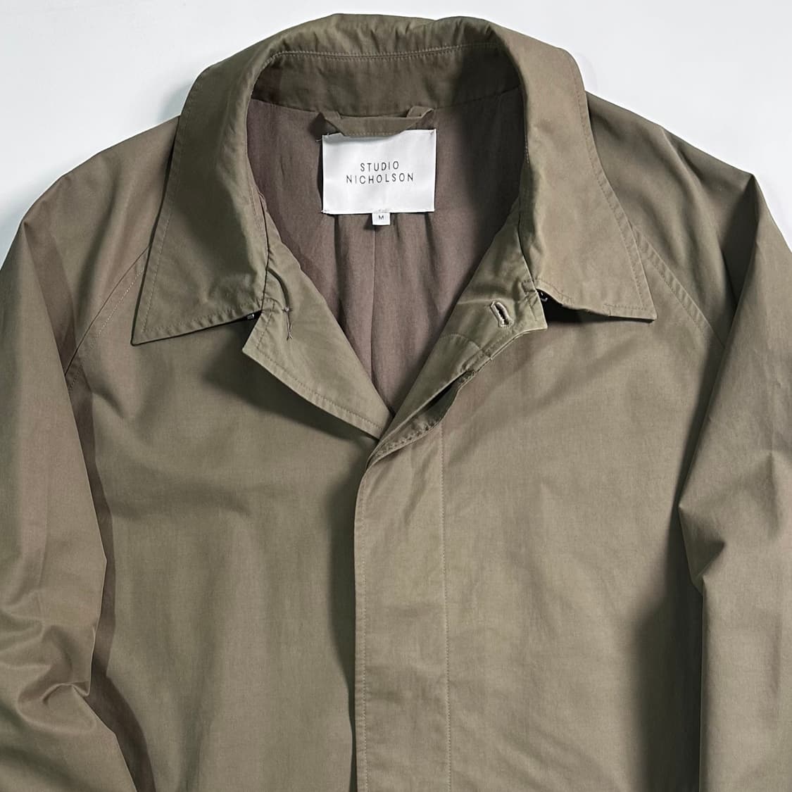 스튜디오니콜슨 카키 싱글 트렌치 코트 상품이미지2