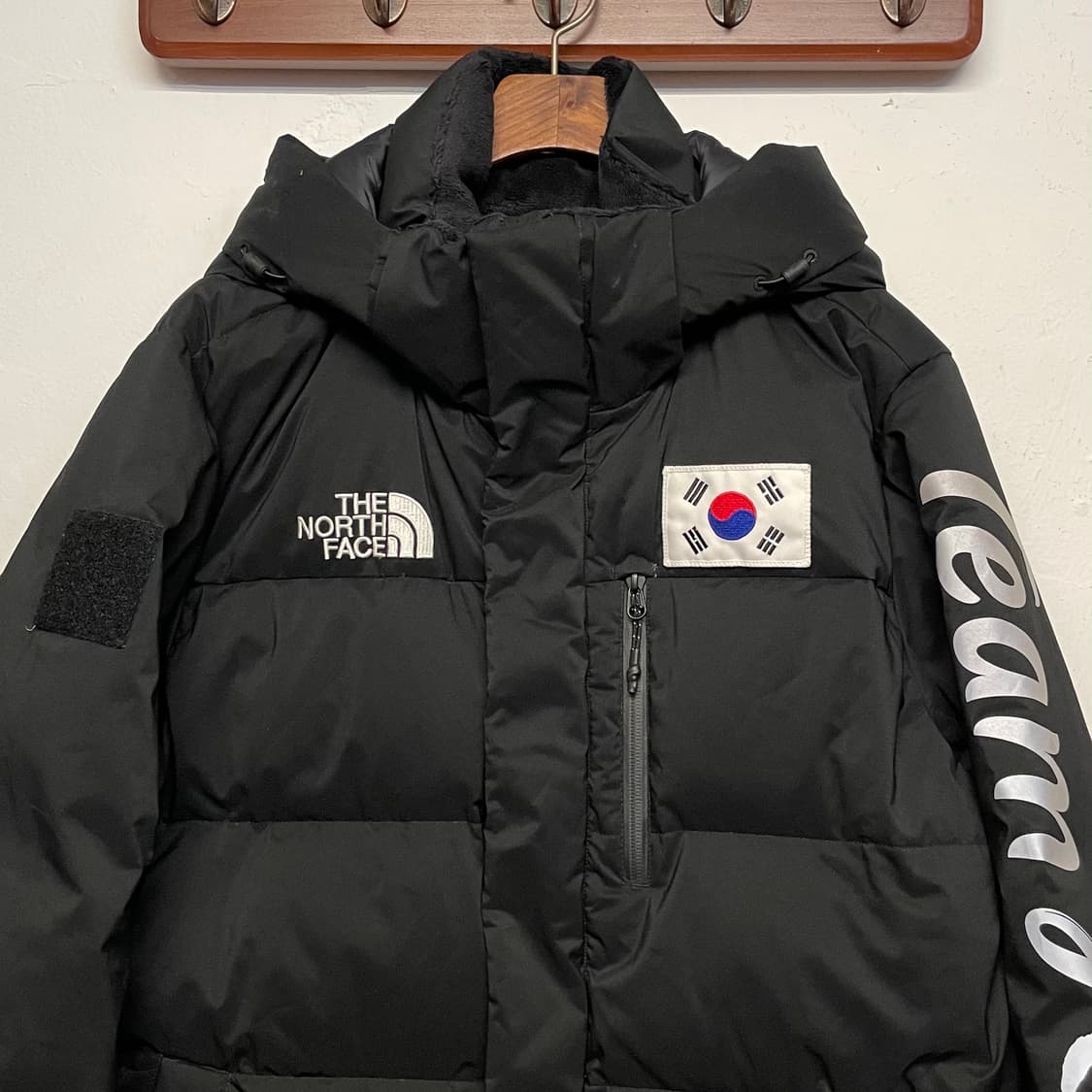 노스페이스 평창 올림픽 팀 코리아 덕 다운 숏 패딩   상품이미지3