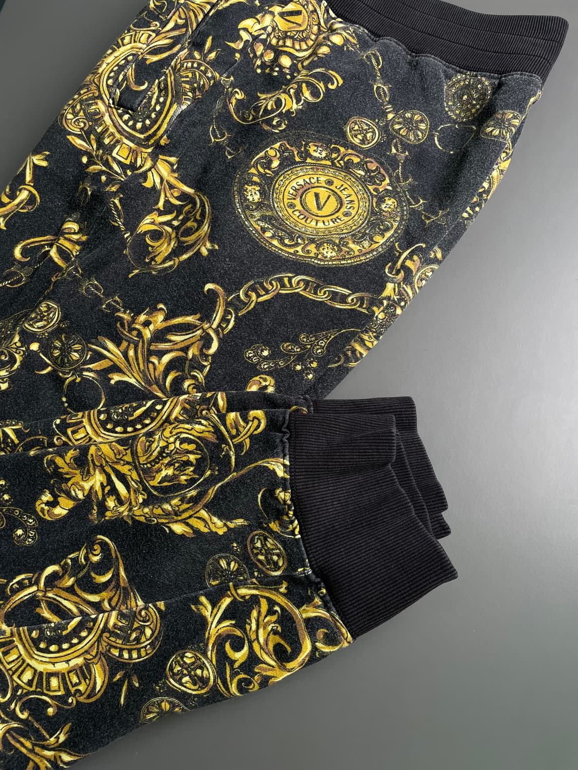 [L] 베르사체 꾸뛰르 바로크 패턴 프린팅 후드 집업 팬츠 셋업 상품이미지8