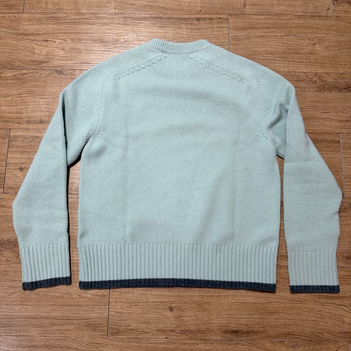 디올 아뜰리에 민트컬러 니트 상품이미지2