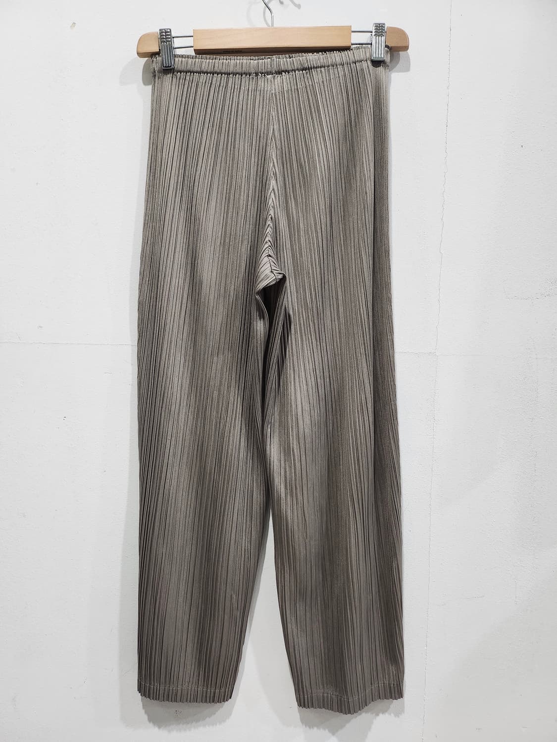 이세이미야케 플리츠플리즈 팬츠 사이즈 5 베이지 상품이미지2