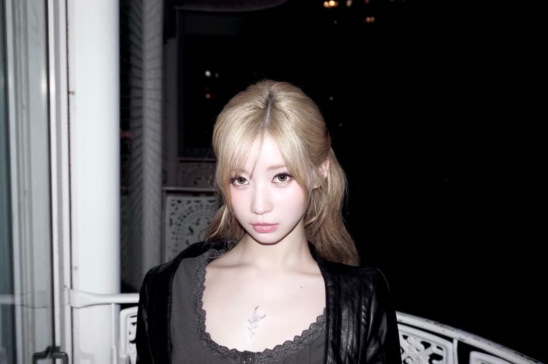 익스파이어드걸 Pintuck Lace Top Charcoal 상품이미지3