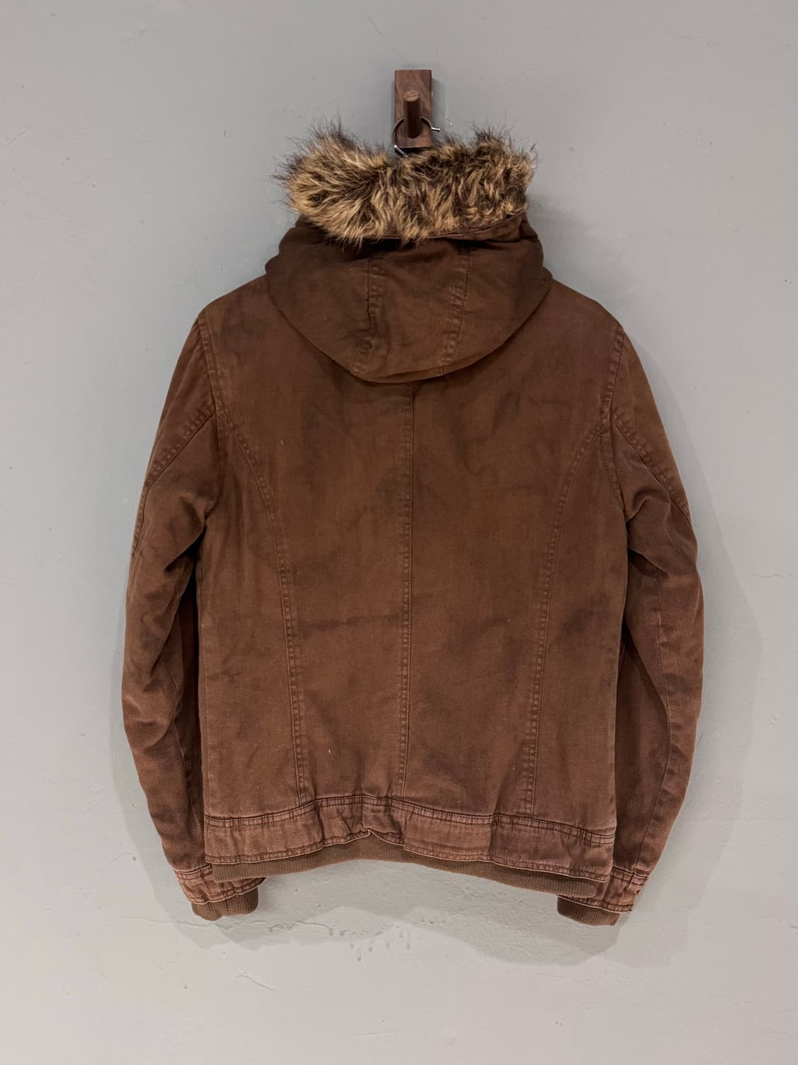 In The Attic 브라운 퍼 후드 자켓 상품이미지10