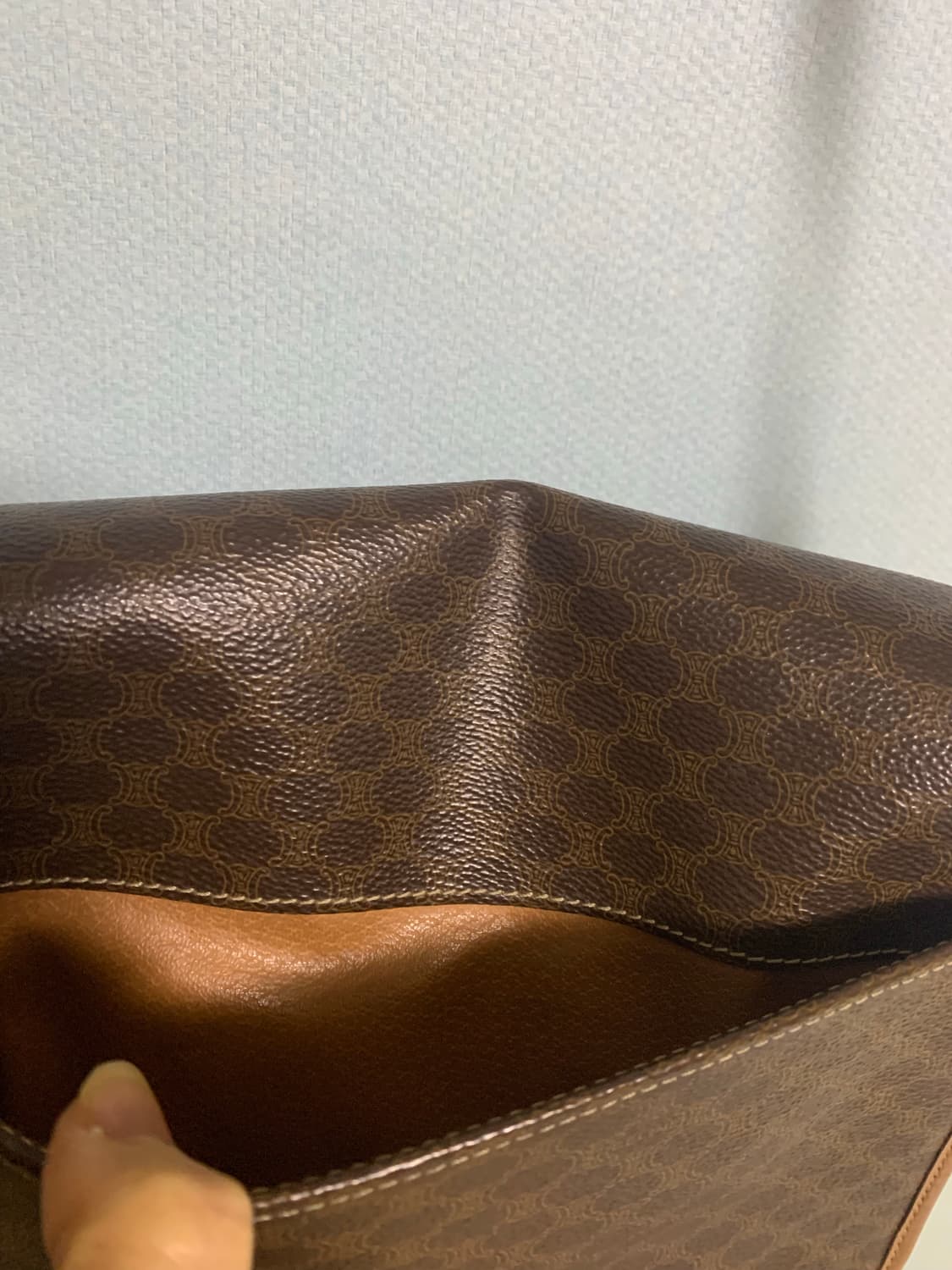 셀린느 마카담 숄더 크로스백. 정품 상품이미지3