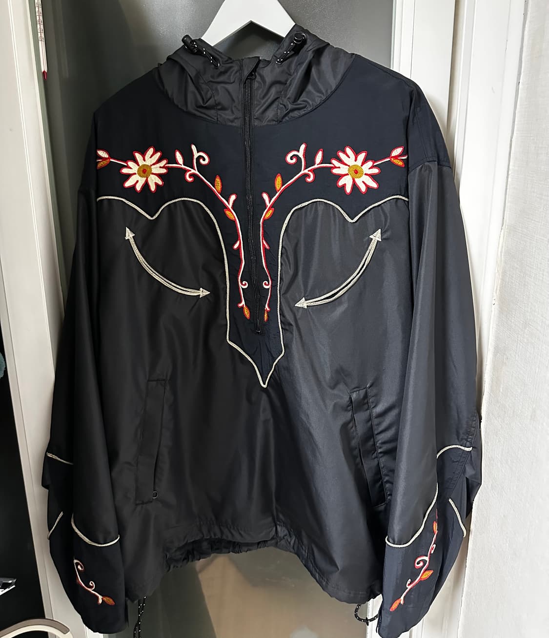 캐피탈 플라워 아노락 상품이미지1